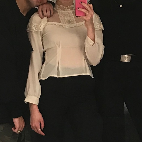 Victorian blouse - Picture 2 of 4